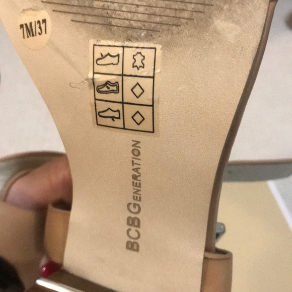 BCBG sandals wood heel silver accessories - Picture 5 of 6